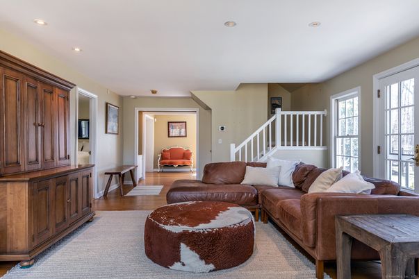Interior, Living room, Recessed Lighting, Wood Texture Flooring