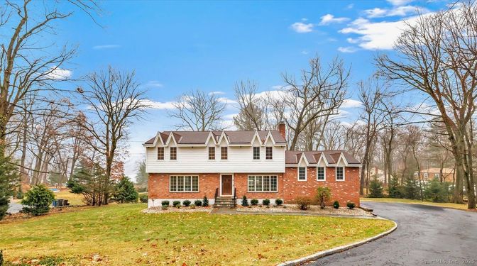 Exterior, Facade, Brick Facade, Raised Ranch