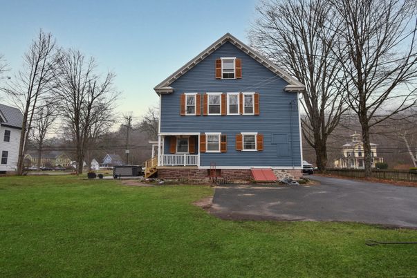 Backyard, Exterior, Facade, Queen Anne Victorian