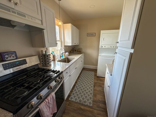Interior, Kitchen, Pendant Lights, Wood Texture Flooring
