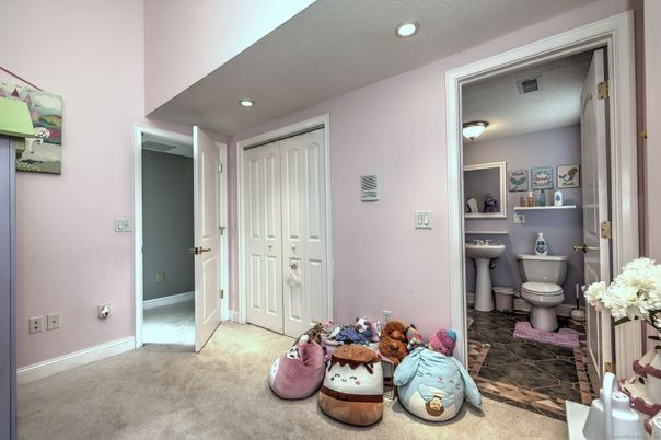 Bathroom, Interior, Recessed Lighting