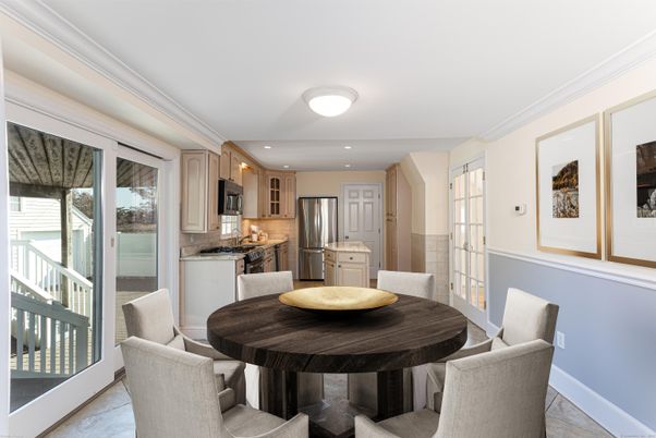 Dining room, Interior, Kitchen, Recessed Lighting, Stainless Steel Appliances
