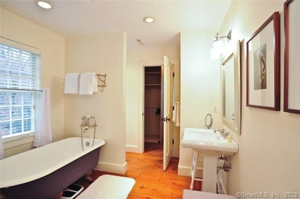 Bathroom, Free Standing Baths, Interior, Recessed Lighting, Wood Texture Flooring