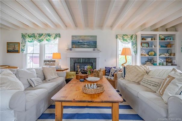Fireplace, Interior, Living room