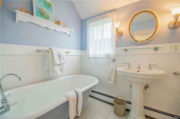 Bathroom, Free Standing Baths, Interior