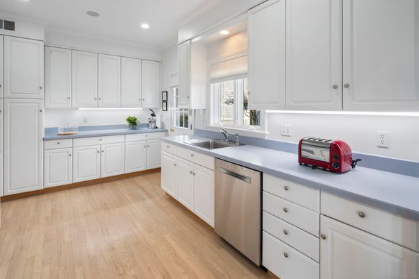 Interior, Kitchen, Recessed Lighting, Wood Texture Flooring