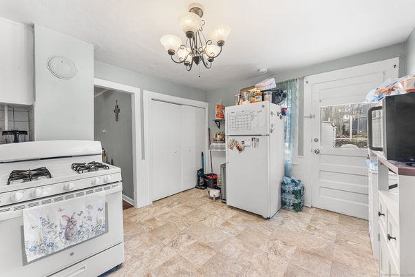 Chandelier, Interior, Kitchen