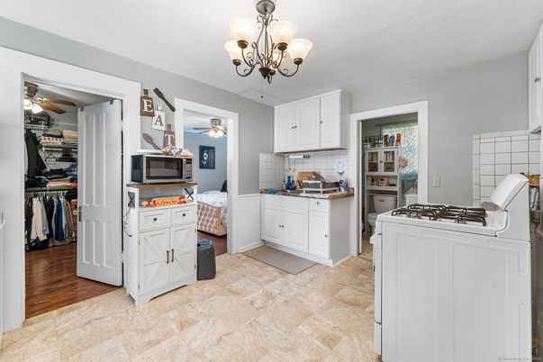 Chandelier, Interior, Kitchen, Wood Texture Flooring
