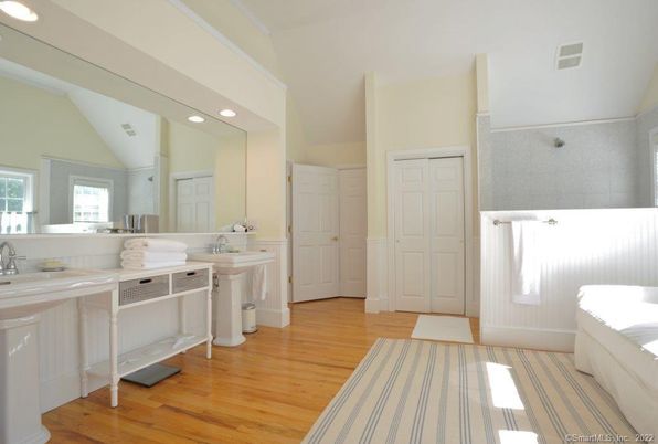 Bathroom, Interior, Recessed Lighting, Wood Texture Flooring