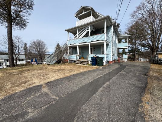 Backyard, Exterior, Facade, Queen Anne Victorian