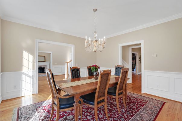 Chandelier, Dining room, Fireplace, Interior, Wood Texture Flooring