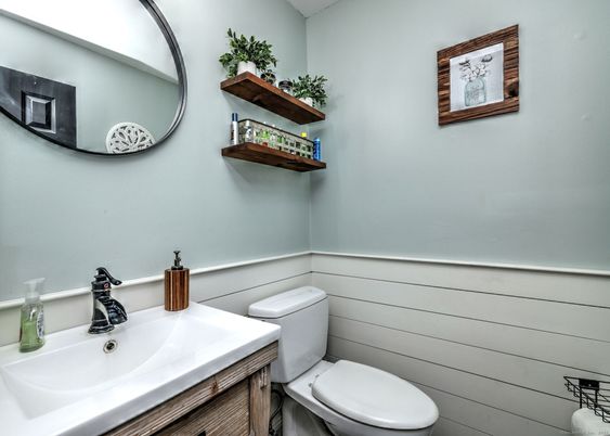 Bathroom, Interior