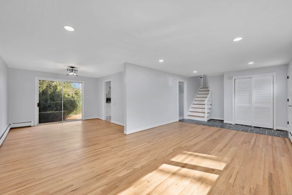 Empty room, Interior, Recessed Lighting, Wood Texture Flooring