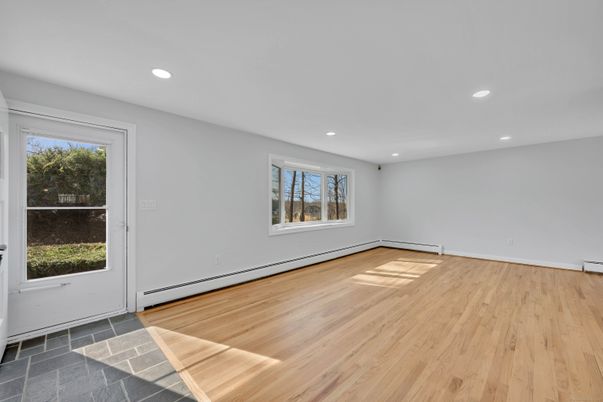 Empty room, Interior, Recessed Lighting, Wood Texture Flooring