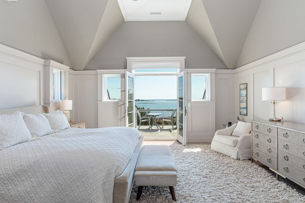 Bedroom, Interior, Water