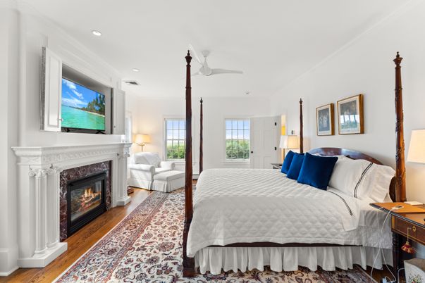 Bedroom, Fireplace, Interior, Recessed Lighting, Wood Texture Flooring