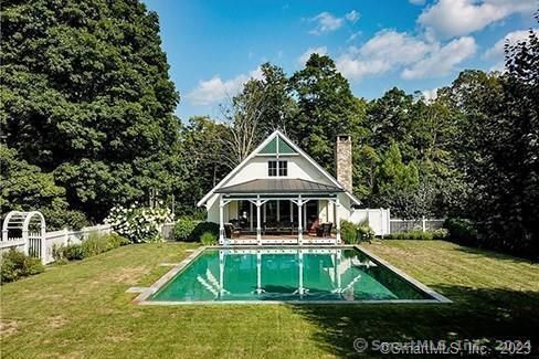 Backyard, Exterior, Pool