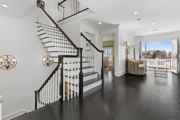 Interior, Recessed Lighting, Wood Texture Flooring