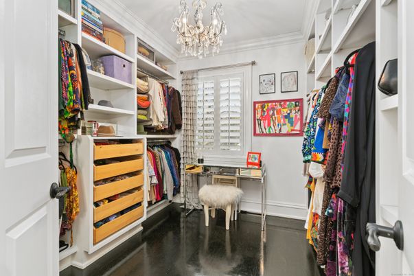 Chandelier, Interior, Walk-in Closets
