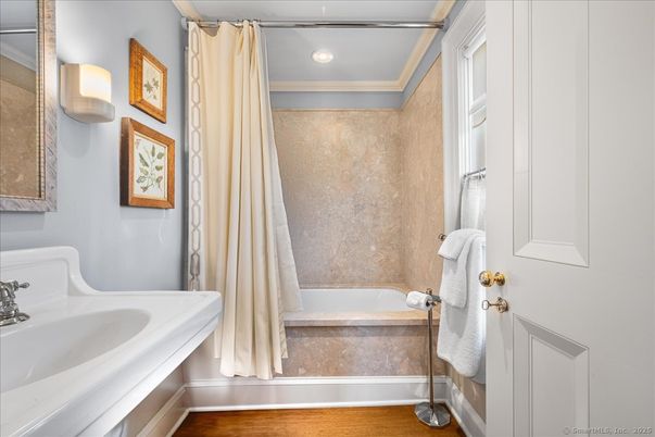 Bathroom, Interior, Recessed Lighting, Wood Texture Flooring