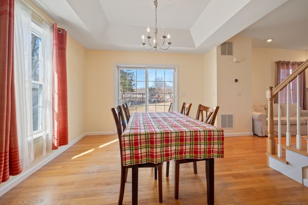 Chandelier, Dining room, Interior, Recessed Lighting, Wood Texture Flooring