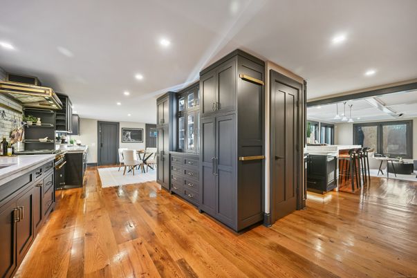 Dining room, Interior, Kitchen, Pendant Lights, Recessed Lighting, Wood Texture Flooring