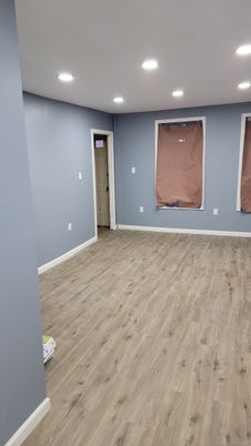 Empty room, Interior, Recessed Lighting, Wood Texture Flooring
