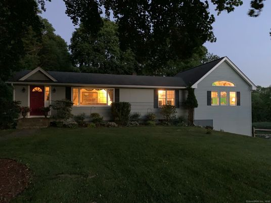 Backyard, Exterior, Facade, Ranch
