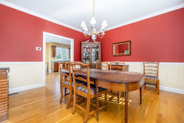 Chandelier, Dining room, Interior, Recessed Lighting, Wood Texture Flooring