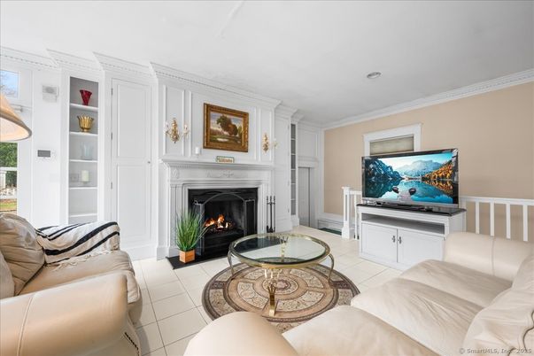 Fireplace, Interior, Living room, Recessed Lighting