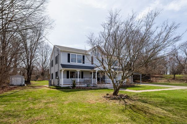 Backyard, Exterior, Facade, American Foursquare