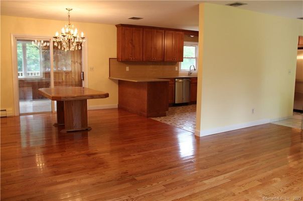 Chandelier, Interior, Kitchen, Wood Texture Flooring