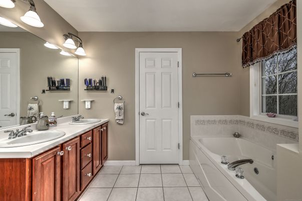 Bathroom, Dual Sink Vanities, Interior