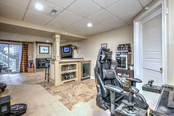 Fireplace, Fitness Equipment, Interior, Recessed Lighting