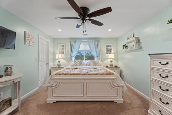 Bedroom, Interior, Recessed Lighting