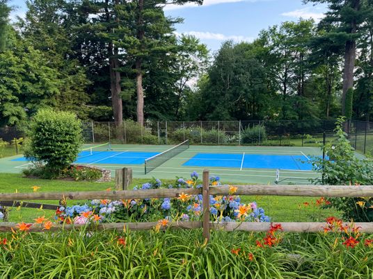 Exterior, Tennis Courts
