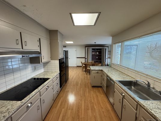 Dining room, Interior, Kitchen, Pendant Lights, Wood Texture Flooring