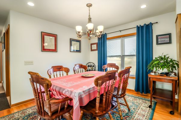 Chandelier, Dining room, Interior, Recessed Lighting, Wood Texture Flooring