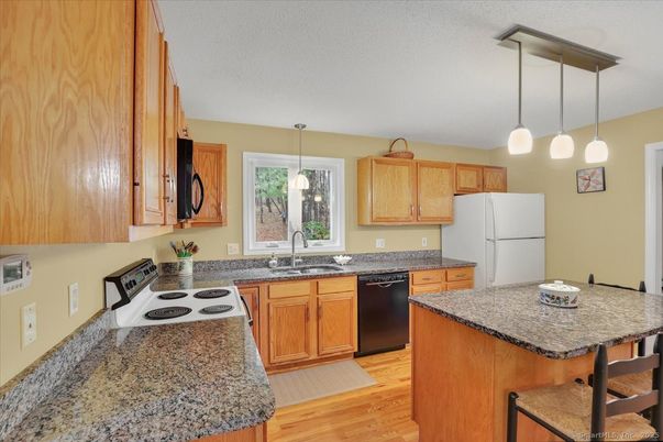 Interior, Kitchen, Pendant Lights, Wood Texture Flooring