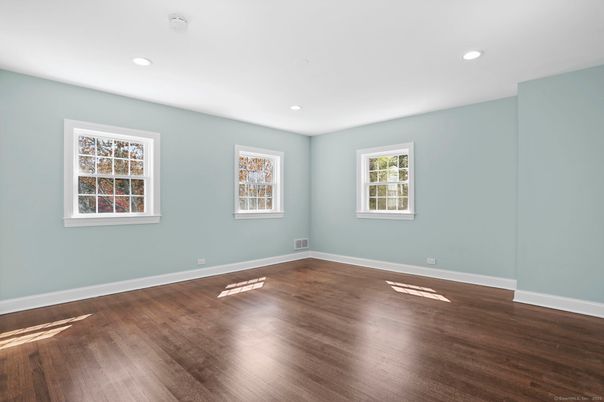 Empty room, Interior, Recessed Lighting, Wood Texture Flooring