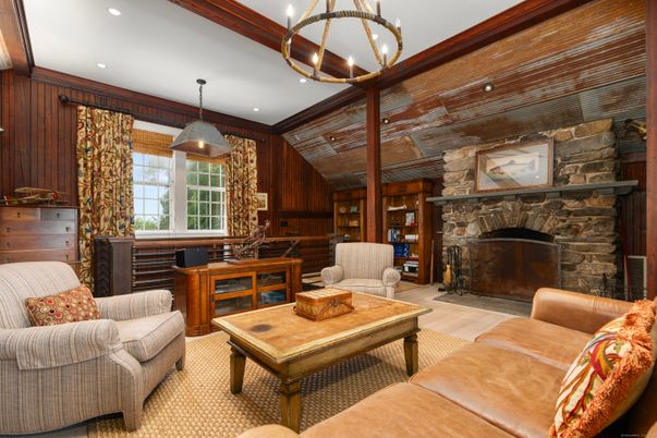Fireplace, Interior, Living room, Pendant Lights, Recessed Lighting, Wood Texture Flooring, Wooden Walls