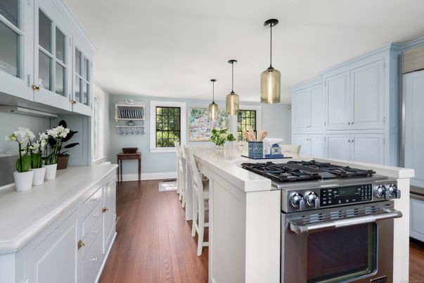 Dining room, Interior, Kitchen, Pendant Lights, Stainless Steel Appliances, Wood Texture Flooring
