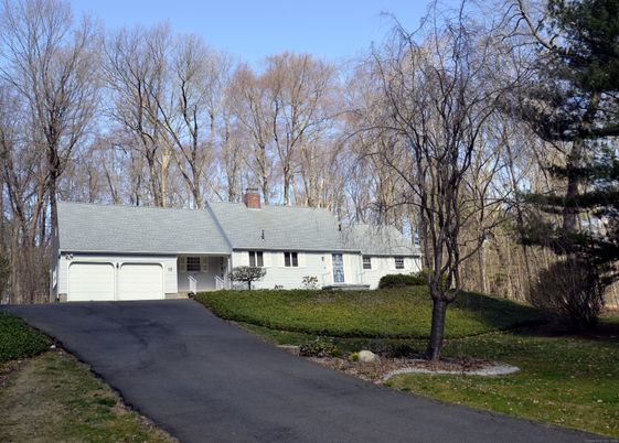 Attached, Exterior, Facade, Cape Cod