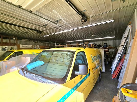 Garage, Interior