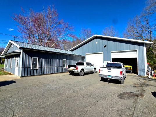 Detached Garage, Exterior