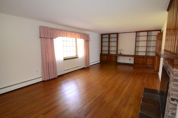 Empty room, Fireplace, Interior, Wood Texture Flooring