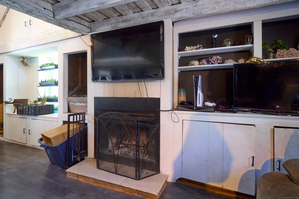 Fireplace, Interior