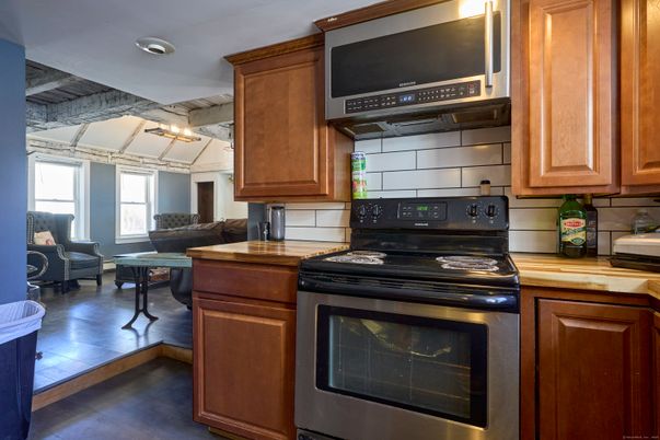 Dining room, Interior, Kitchen, Living room, Stainless Steel Appliances