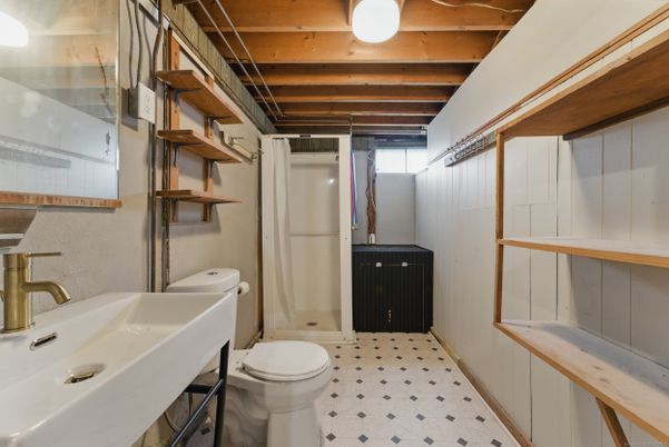 Bathroom, Interior, Wooden Beams