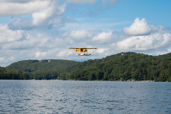 Exterior, Lake